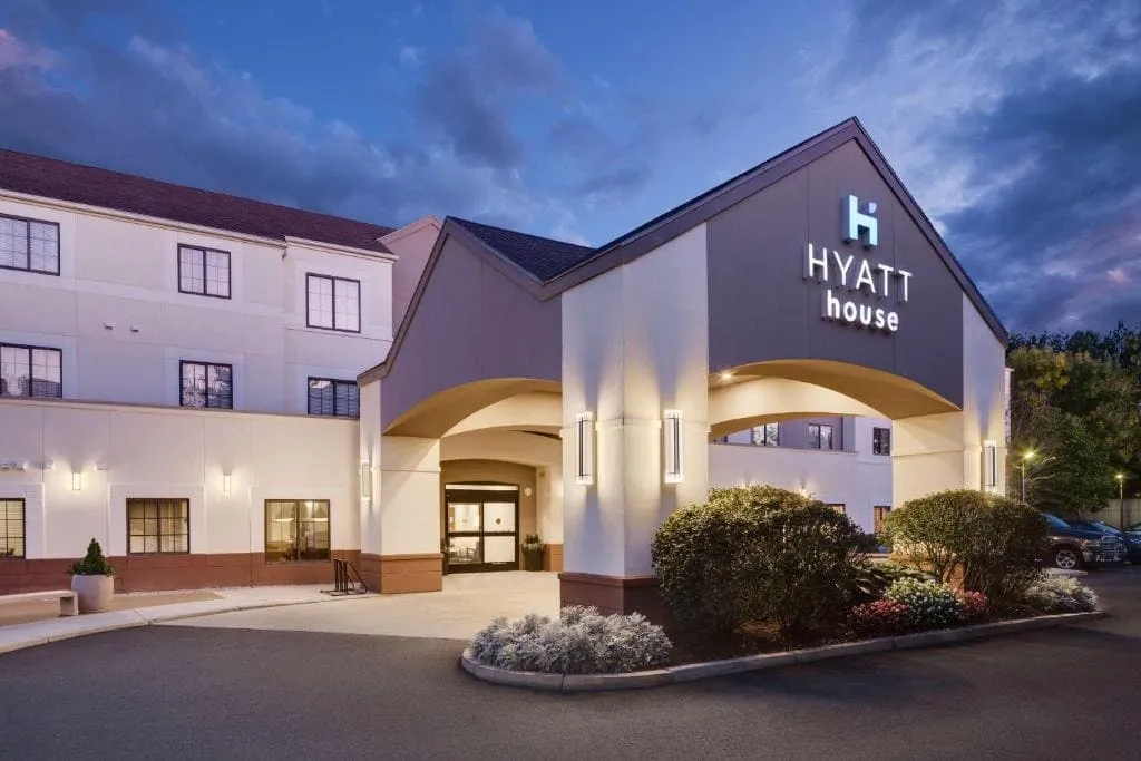 HYATT HOUSE HOTEL